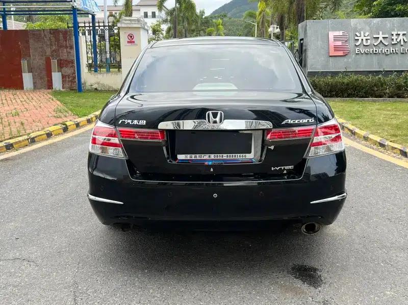 2013 Honda Accord 2.0L SE — миниатюра 5