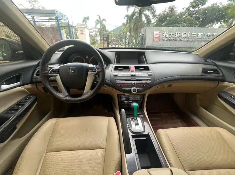 2013 Honda Accord 2.0L SE — миниатюра 7