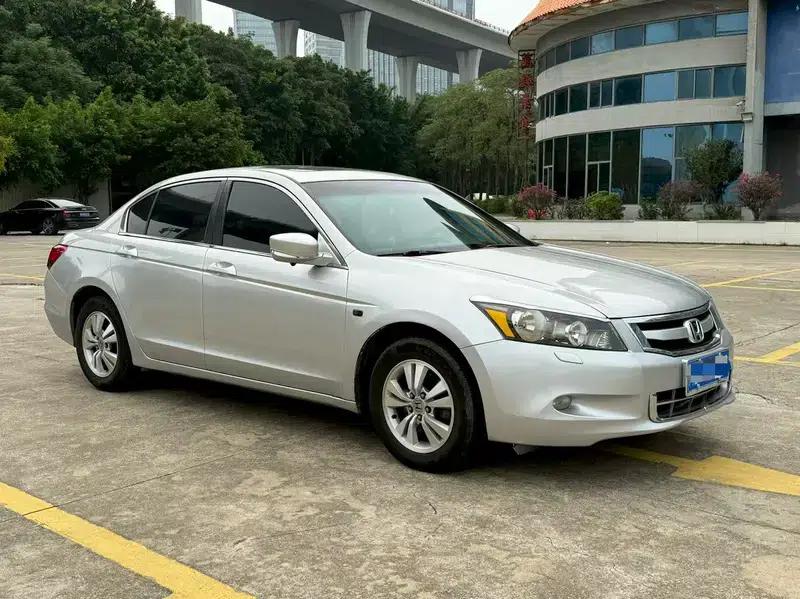 Accord 2009 2.0 Automatic Anniversary Edition — миниатюра 3