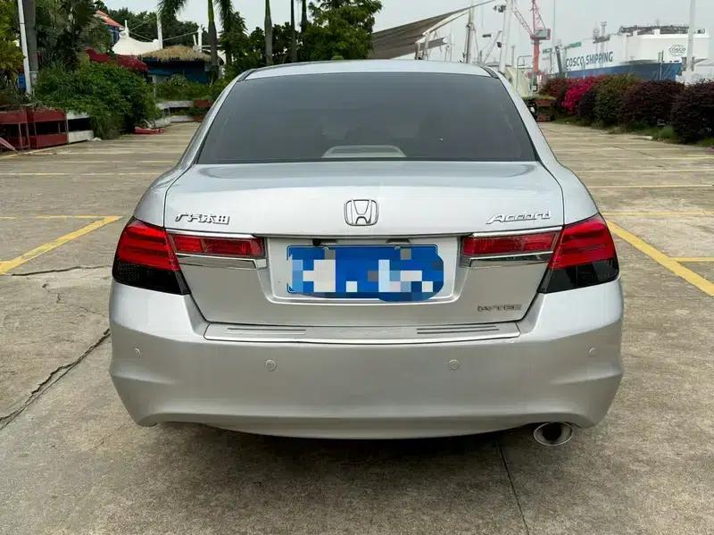 Accord 2009 2.0 Automatic Anniversary Edition — миниатюра 5