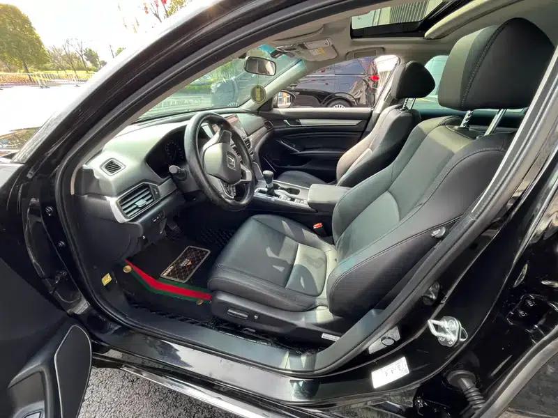 2022 Honda Accord 260TURBO Luxury Edition — миниатюра 8