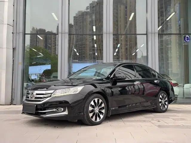2014 Honda Accord 2.4L EXN Luxury Navigation Edition