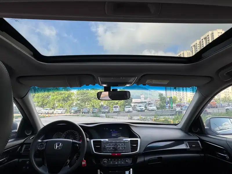 2016 Honda Accord 2.0L Comfort Edition — миниатюра 7