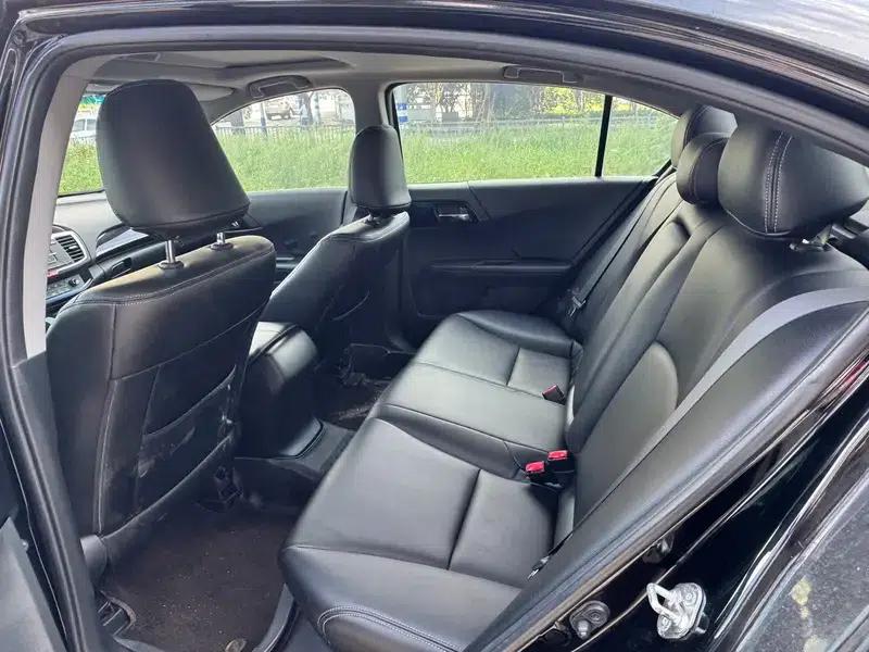 2016 Honda Accord 2.0L Comfort Edition — миниатюра 9
