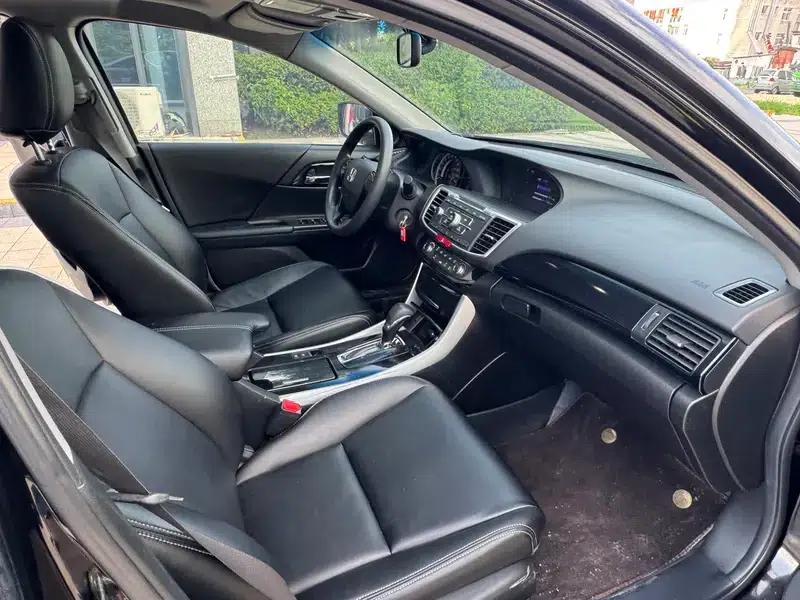 2016 Honda Accord 2.0L Comfort Edition — миниатюра 10