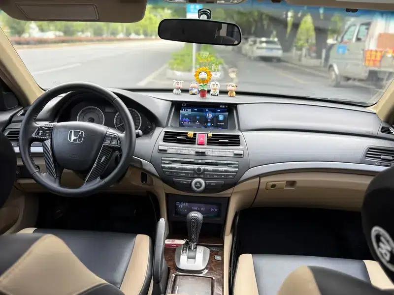 Accord 2010 2.4L LX — миниатюра 7