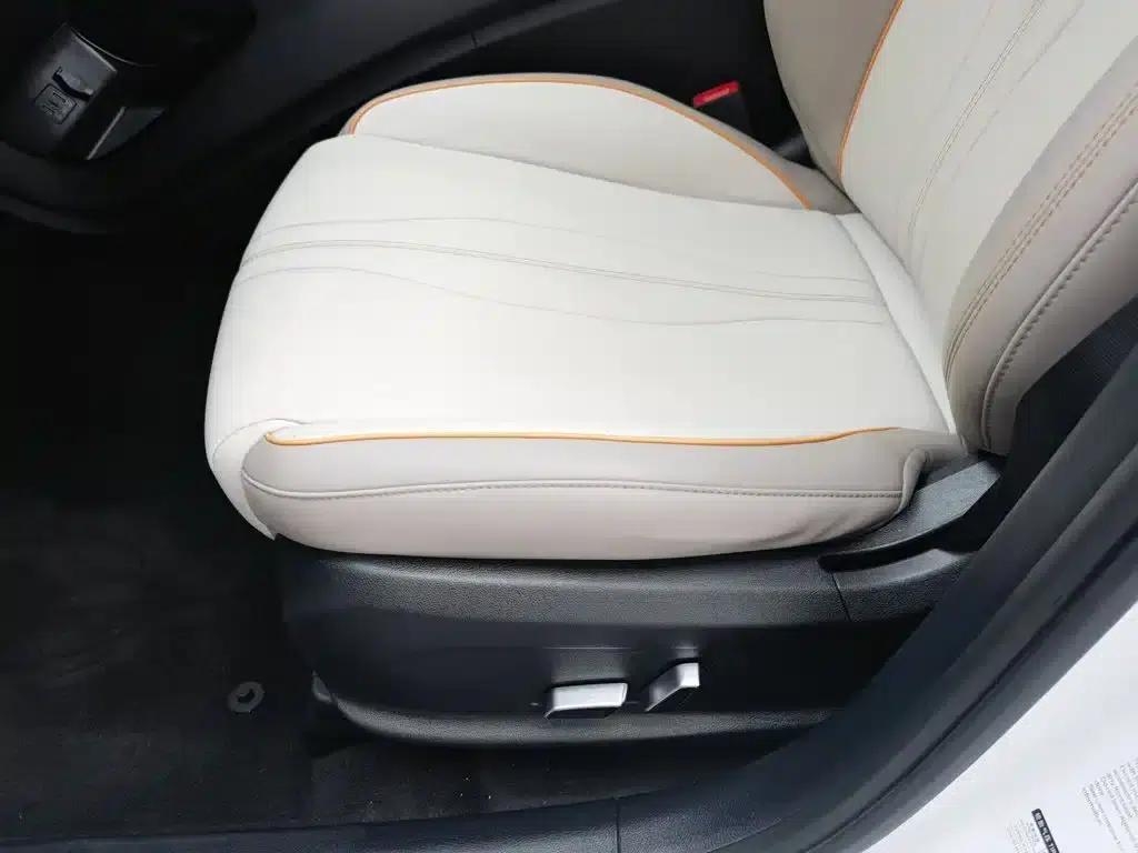 Song Pro New Energy 2024 Glory Edition DM-i 110KM Superior Model — миниатюра 20