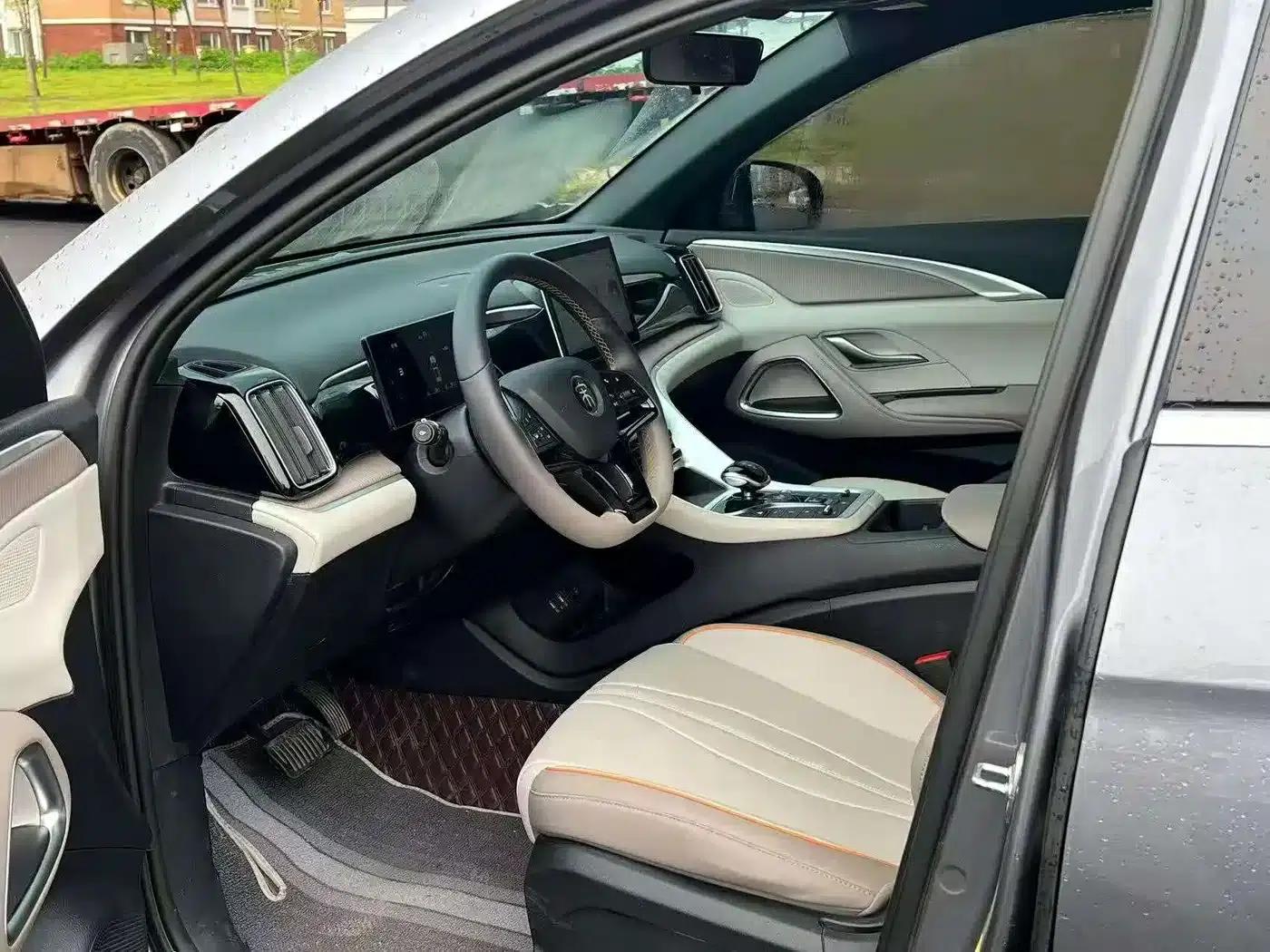 Song Pro New Energy 2024 Glory Edition DM-i 71KM Navigation Model — миниатюра 4