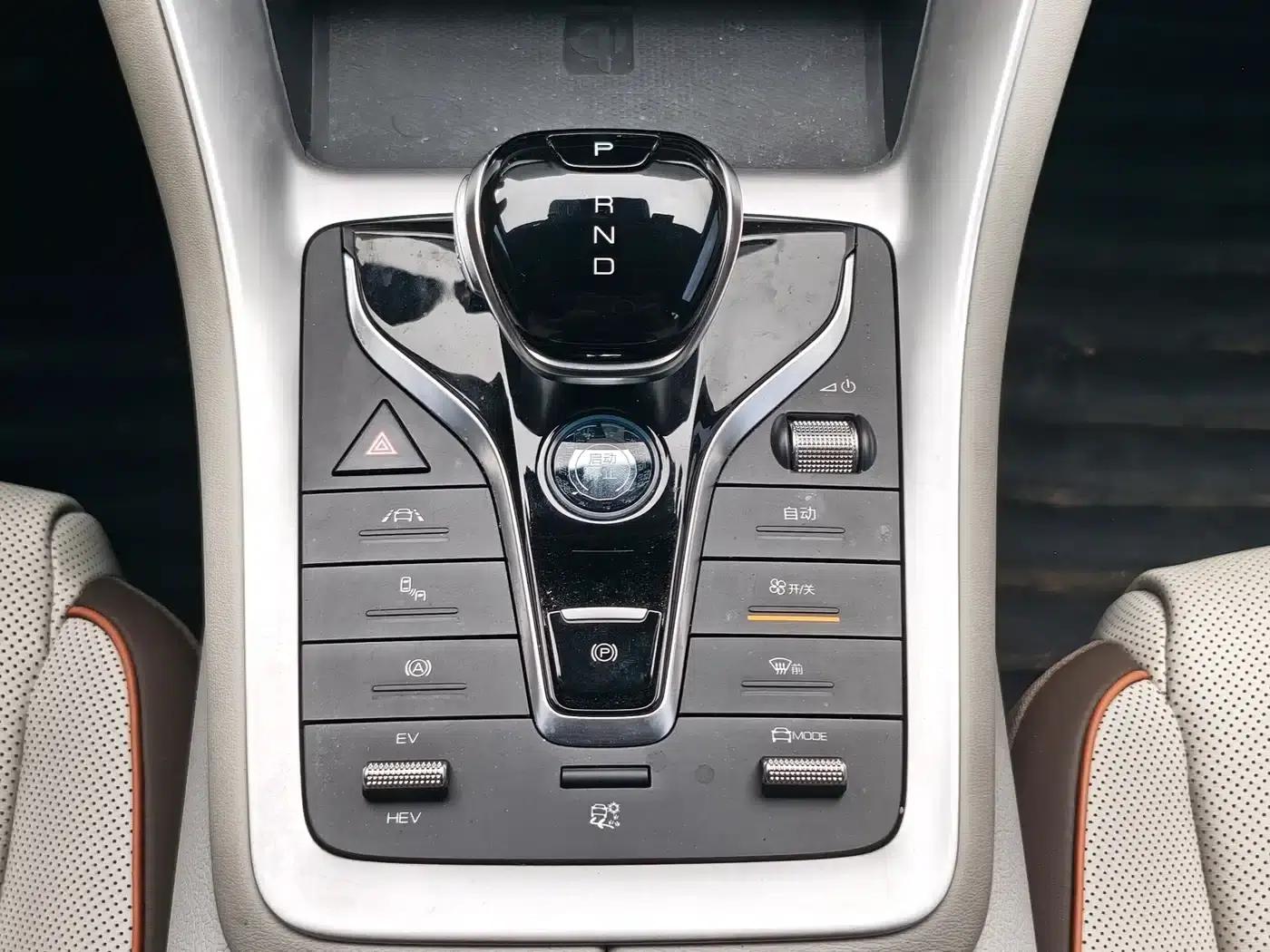 Song Pro New Energy 2022 DM-i 110km Flagship Pro — миниатюра 19