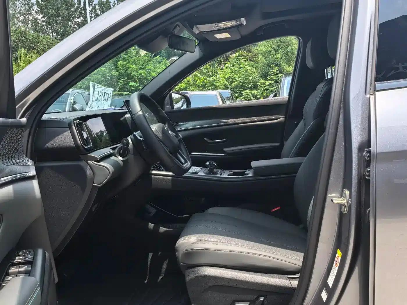 Song Pro New Energy 2025 Model, Second Generation, Intelligent Driving Edition DM-i 115KM Excellent Edition — миниатюра 7