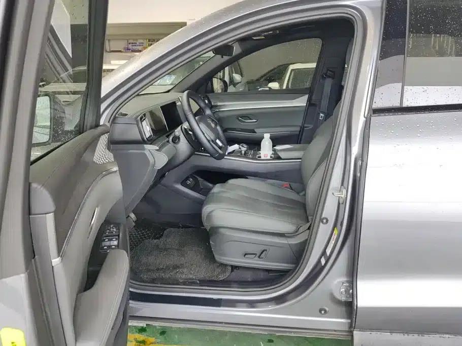 Song Pro New Energy 2025 Model, Second Generation Intelligent Driving Edition DM-i 115KM Superior Type — миниатюра 9
