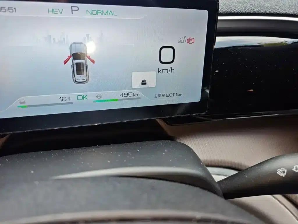 Song Pro New Energy 2023 Champion Edition DM-i 110KM Super Model — миниатюра 9