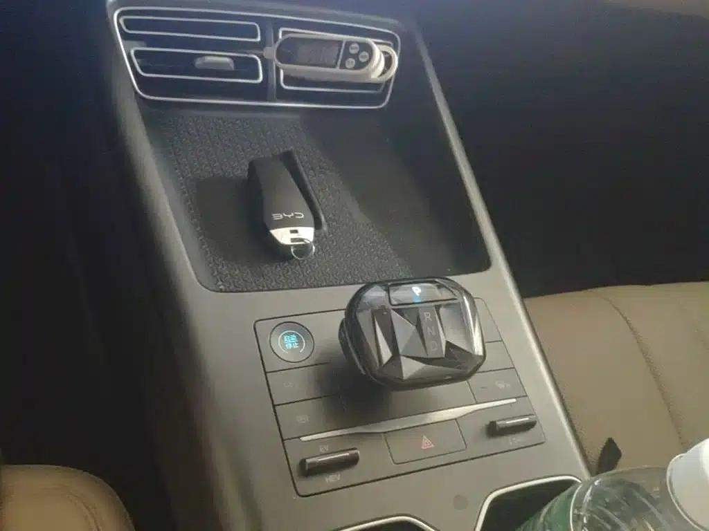 Song Pro New Energy 2025 Model, Second Generation DM-i 75KM Leading Edition — миниатюра 14