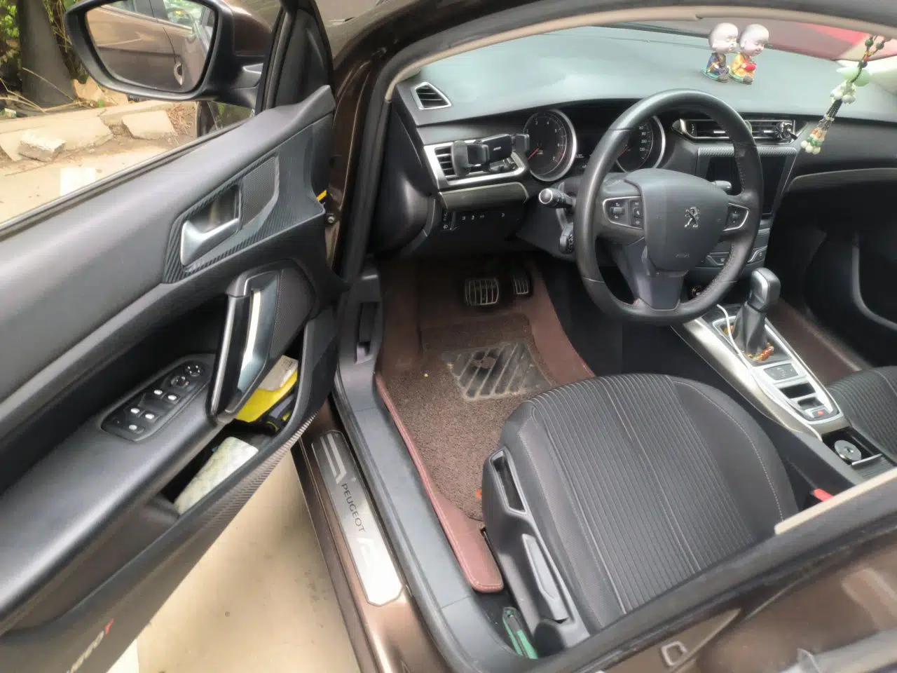 Peugeot 408 2015 1.2T Automatic Luxury Edition — миниатюра 16