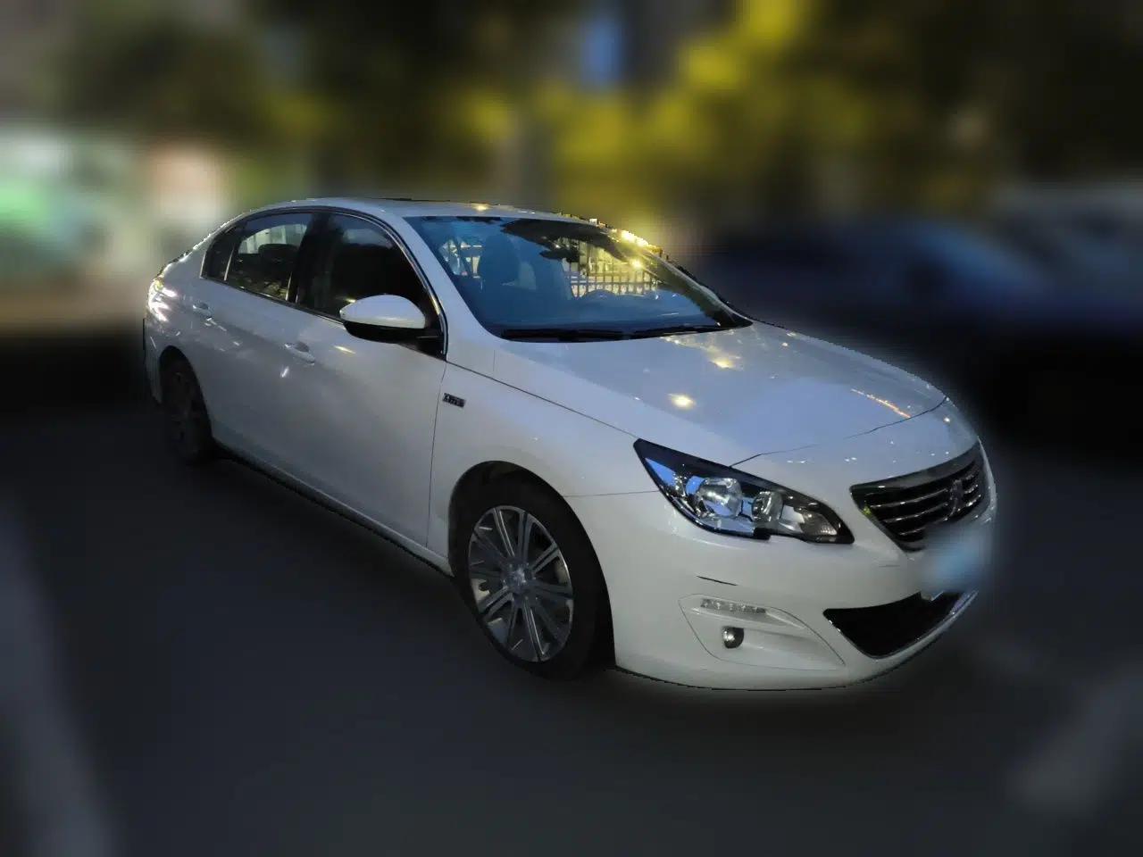 Peugeot 408 2015 1.2T Automatic Luxury Edition — миниатюра 3
