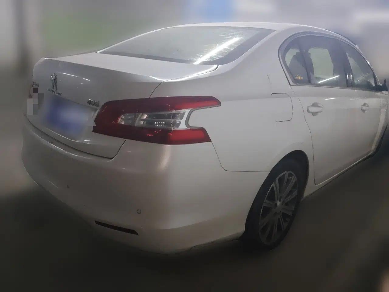 Peugeot 408 2014 1.8L Automatic Luxury Edition — миниатюра 6
