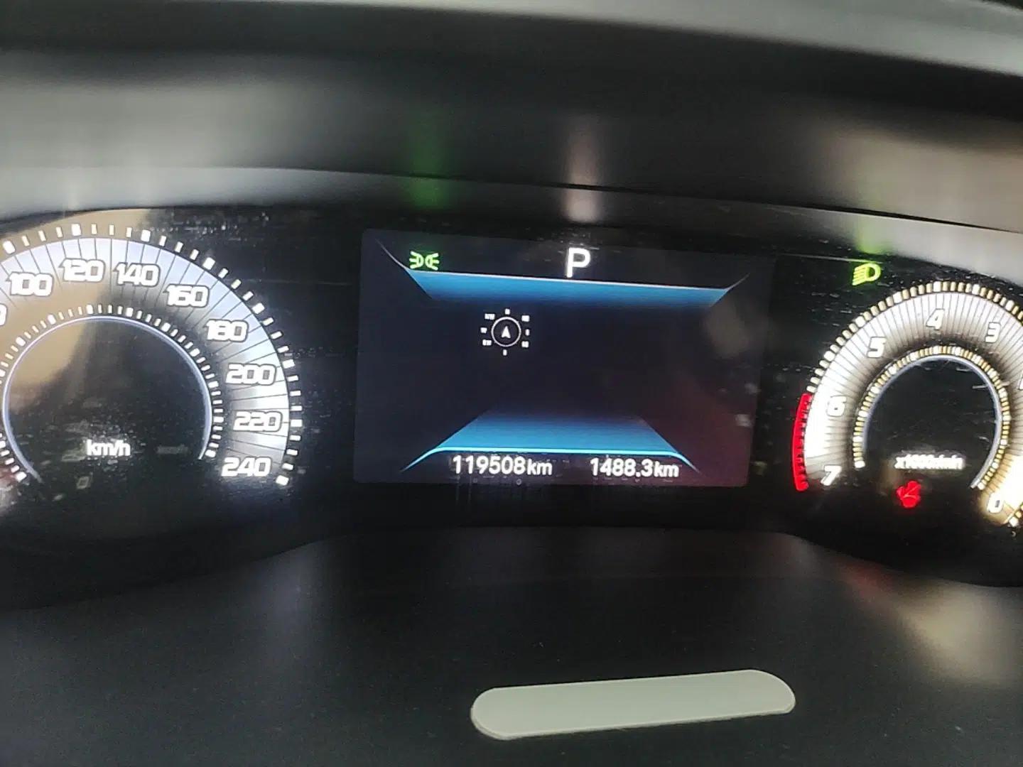 Peugeot 408 2022 1.6T Light-Chasing Edition — миниатюра 14