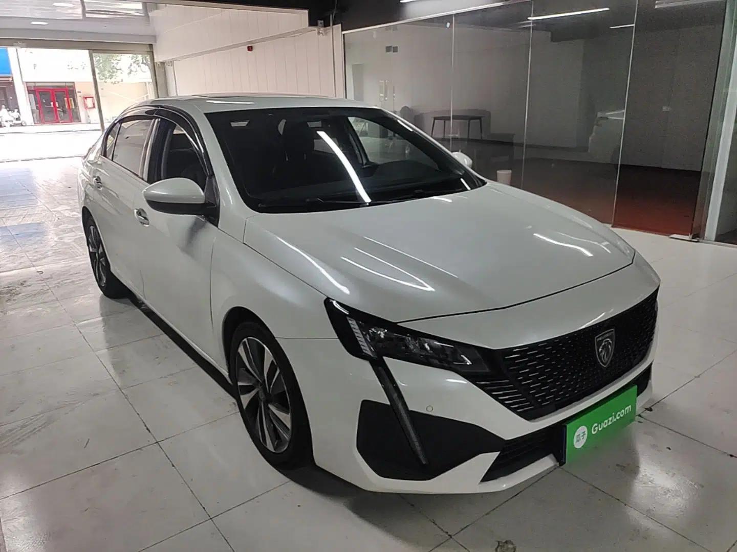 Peugeot 408 2022 1.6T Light-Chasing Edition — миниатюра 3