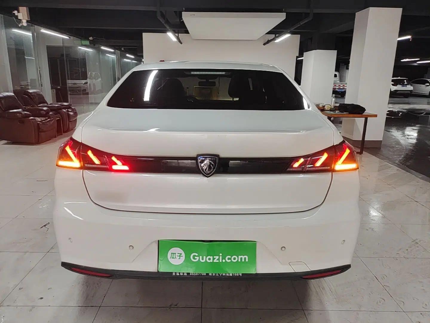 Peugeot 408 2022 1.6T Light-Chasing Edition — миниатюра 5