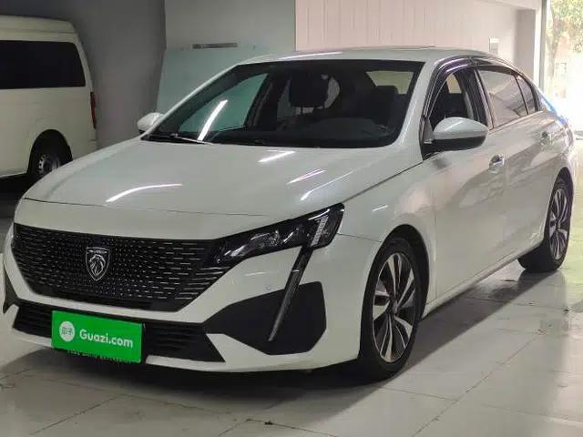 Peugeot 408 2022 1.6T Light-Chasing Edition