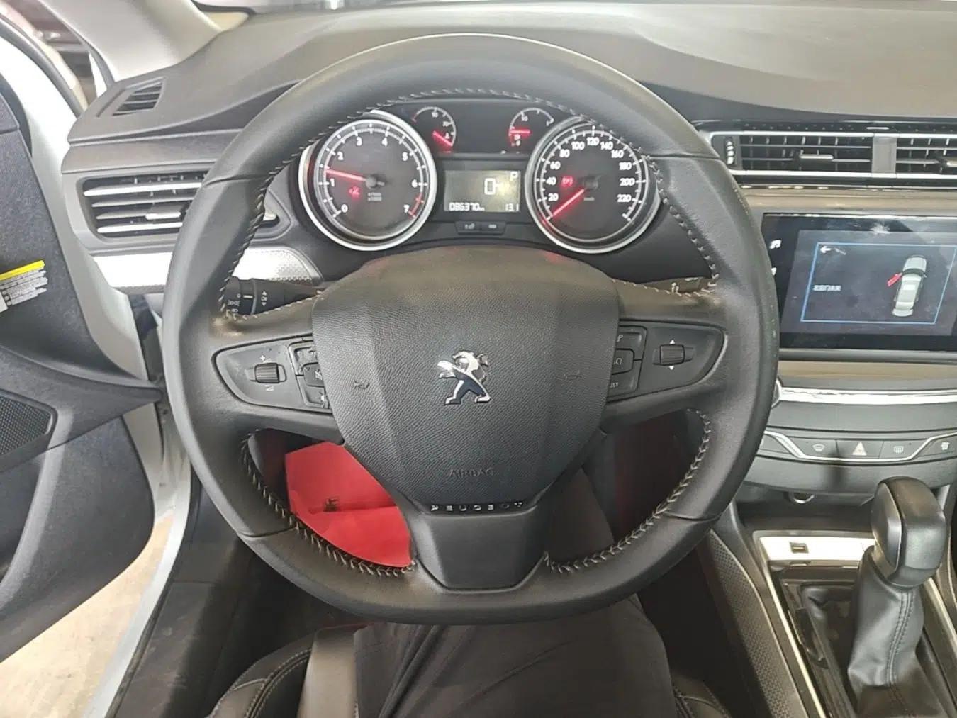 Peugeot 408 2019 360THP Automatic Luxury Edition China VI Standard — миниатюра 13