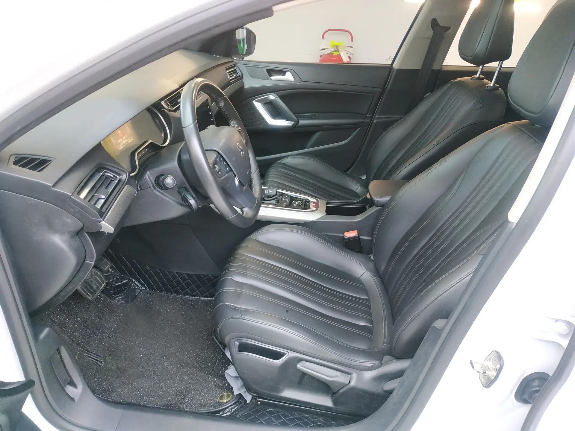 Peugeot 408 2020 360THP 10th Anniversary Edition — миниатюра 17