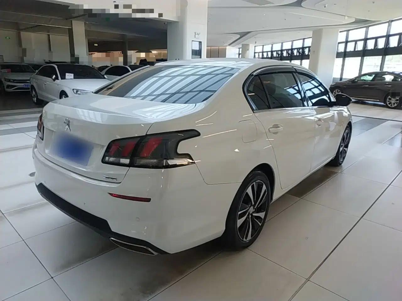 Peugeot 408 2020 360THP 10th Anniversary Edition — миниатюра 6