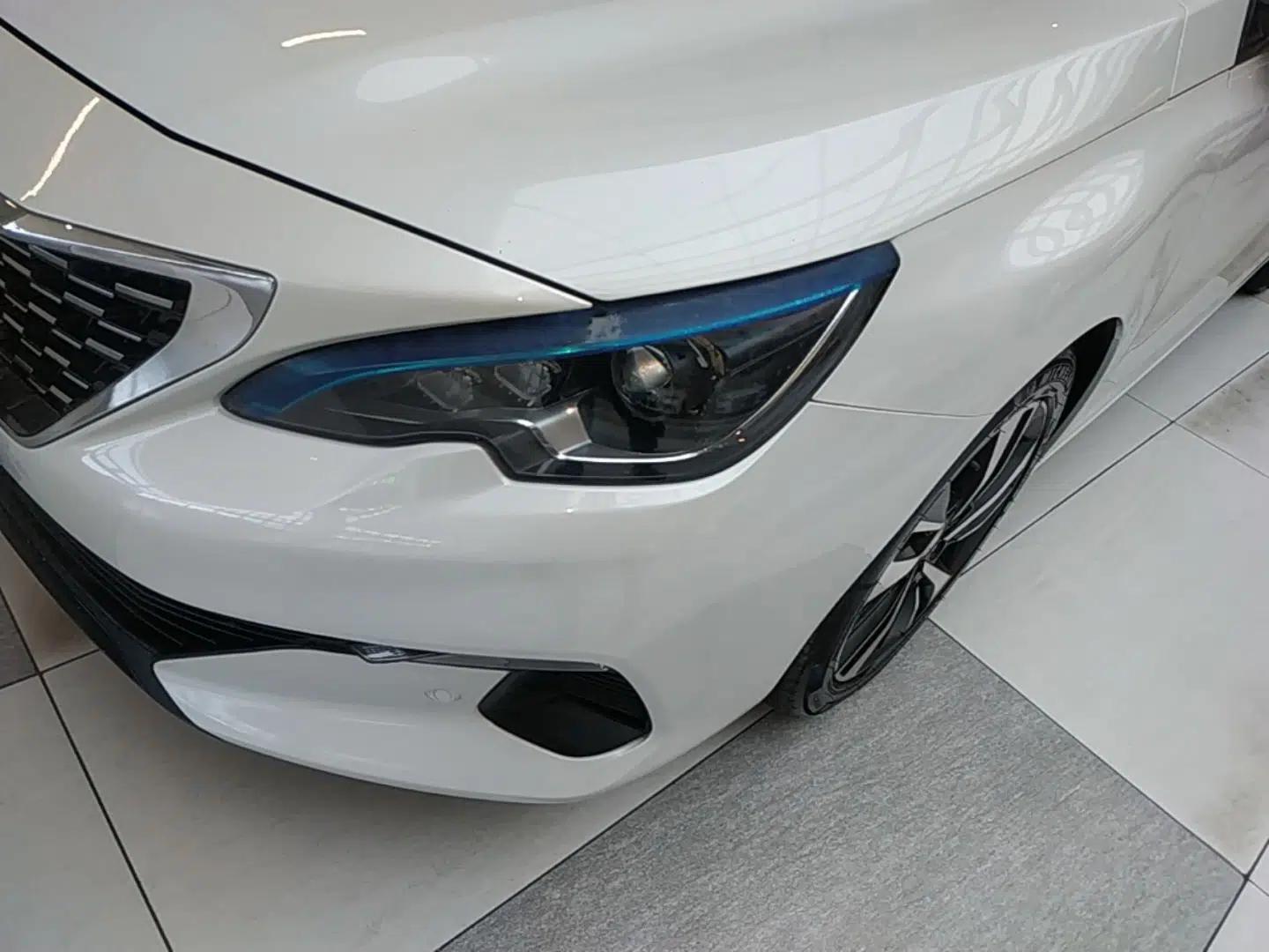Peugeot 408 2020 360THP 10th Anniversary Edition — миниатюра 8