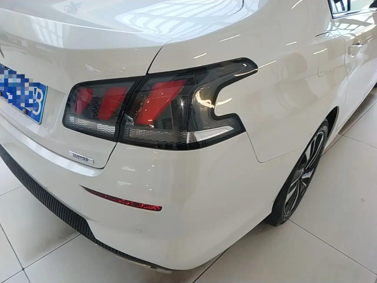 Peugeot 408 2020 360THP 10th Anniversary Edition — миниатюра 9
