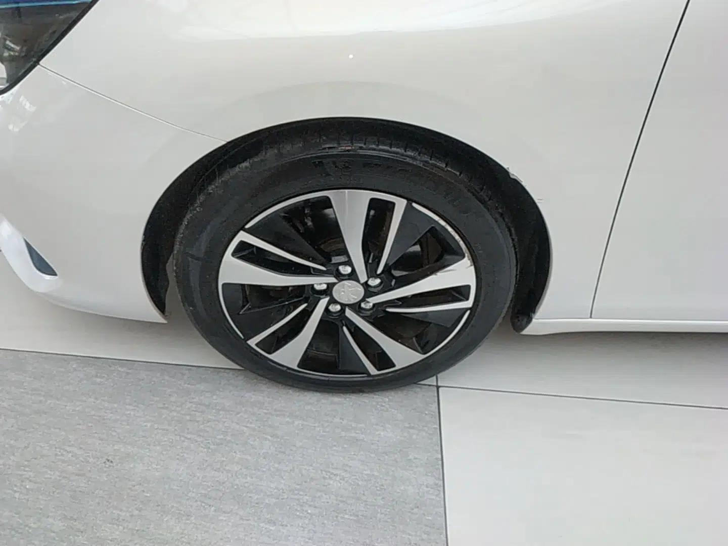 Peugeot 408 2020 360THP 10th Anniversary Edition — миниатюра 10
