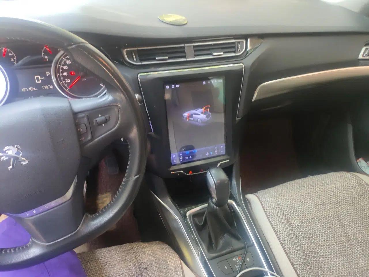 Peugeot 408 2015 1.2T Automatic Luxury Edition — миниатюра 13