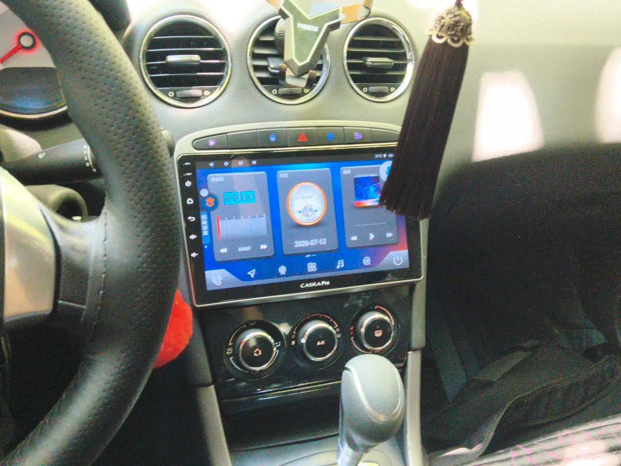 Peugeot 408 2013 1.6L Automatic Comfort Edition — миниатюра 13