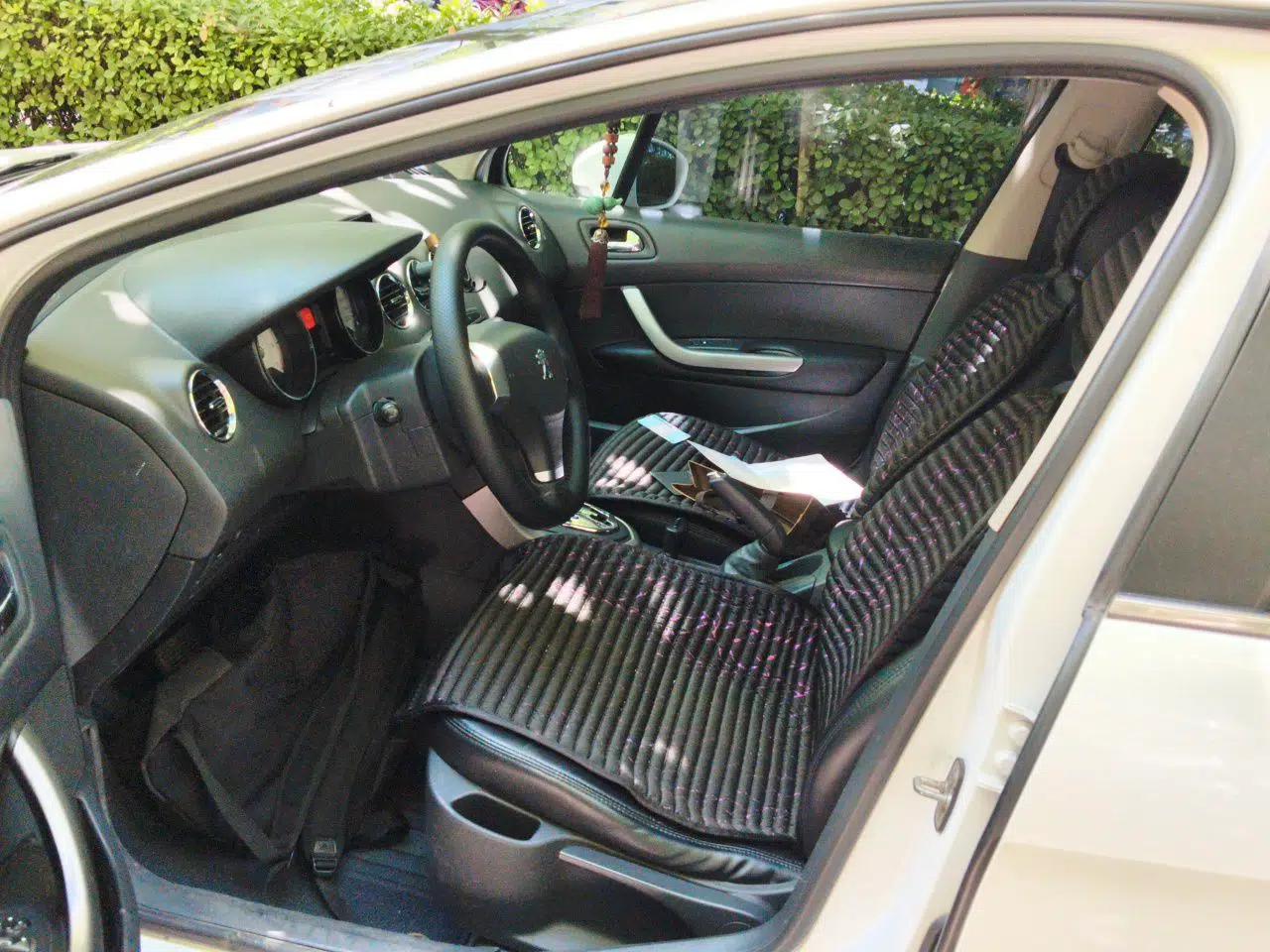 Peugeot 408 2013 1.6L Automatic Comfort Edition — миниатюра 16