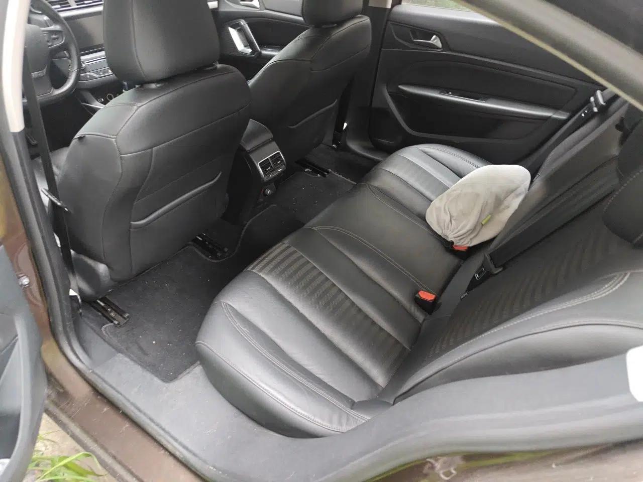 Peugeot 408 2014 1.6T Automatic Prestige Edition — миниатюра 17