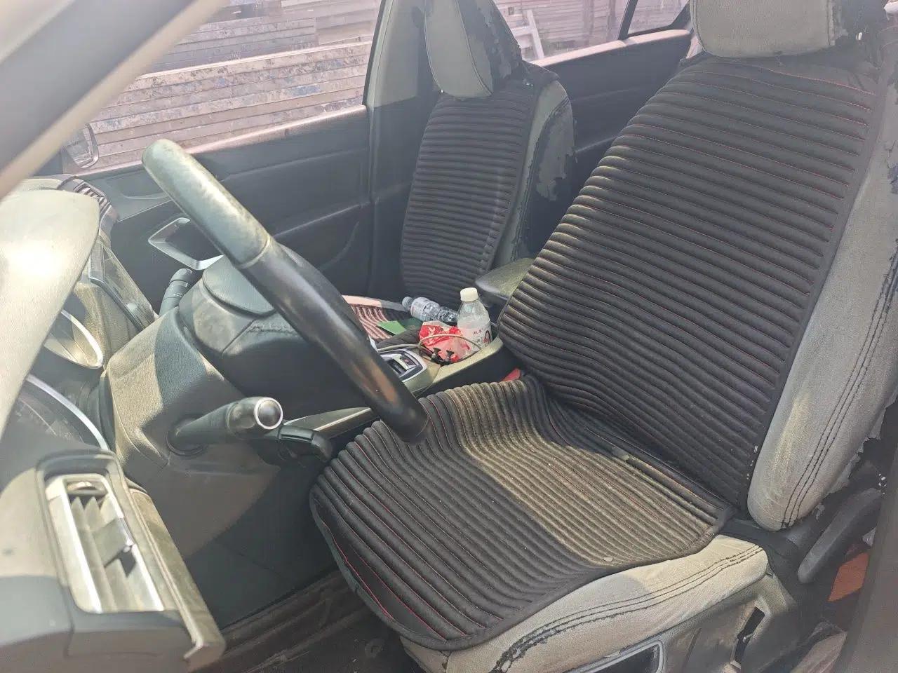 Peugeot 408 2016 1.6T Automatic Luxury Edition — миниатюра 15