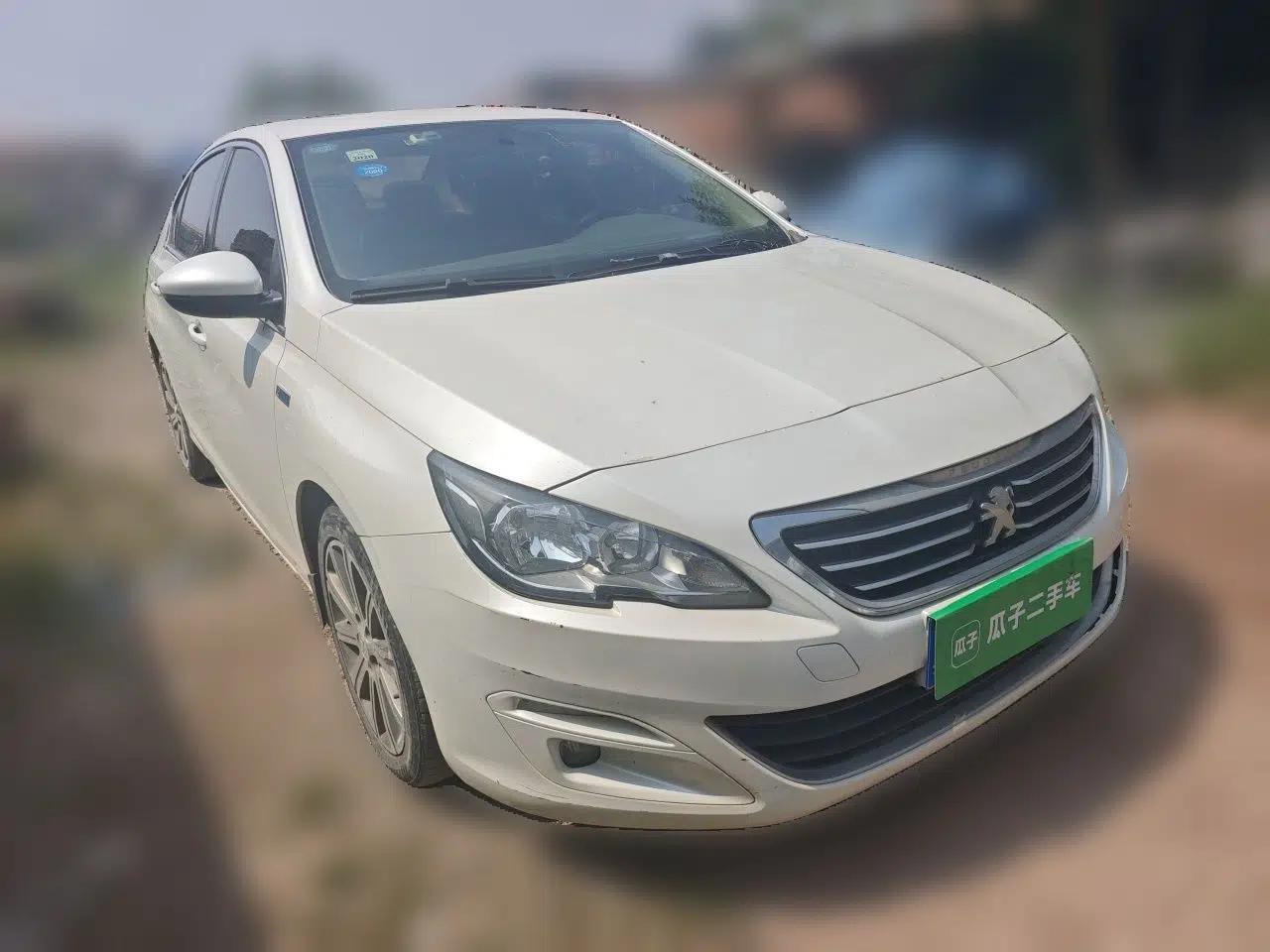 Peugeot 408 2016 1.6T Automatic Luxury Edition — миниатюра 3