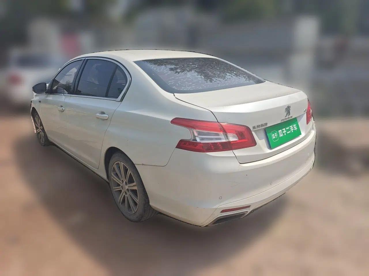 Peugeot 408 2016 1.6T Automatic Luxury Edition — миниатюра 4