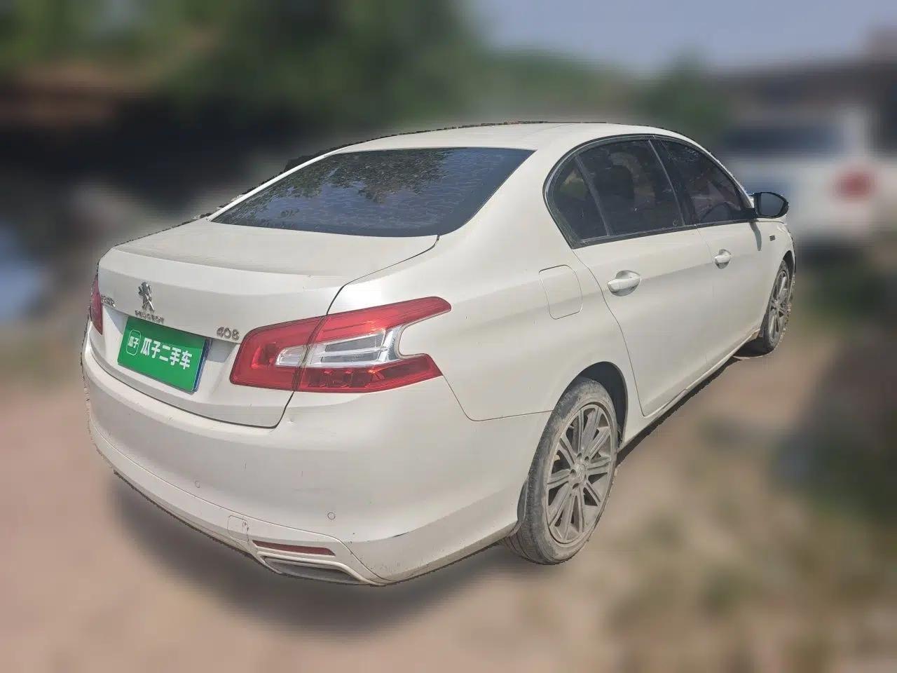 Peugeot 408 2016 1.6T Automatic Luxury Edition — миниатюра 6