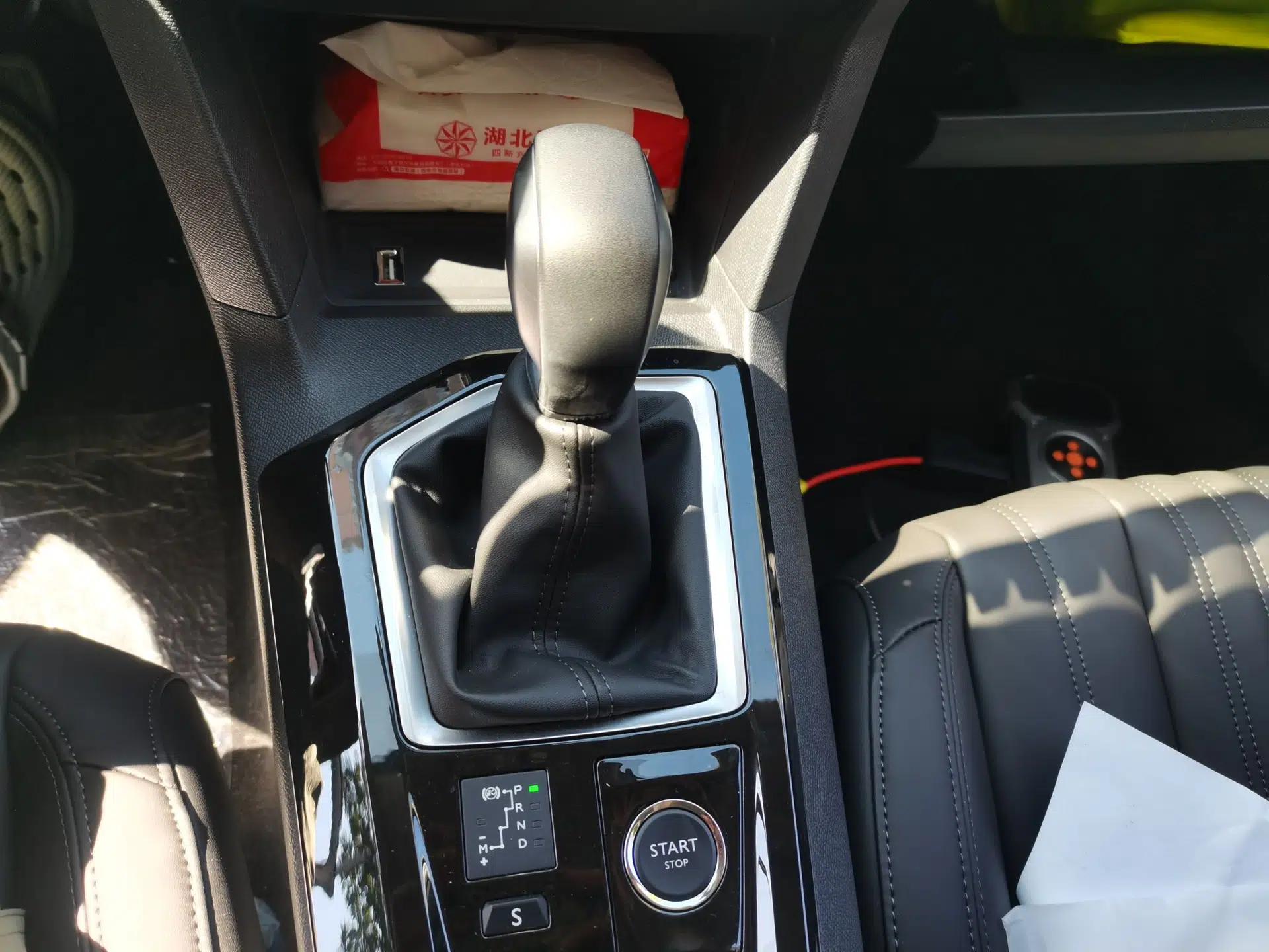 Peugeot 408 2022 1.6T Ambition Edition — миниатюра 14