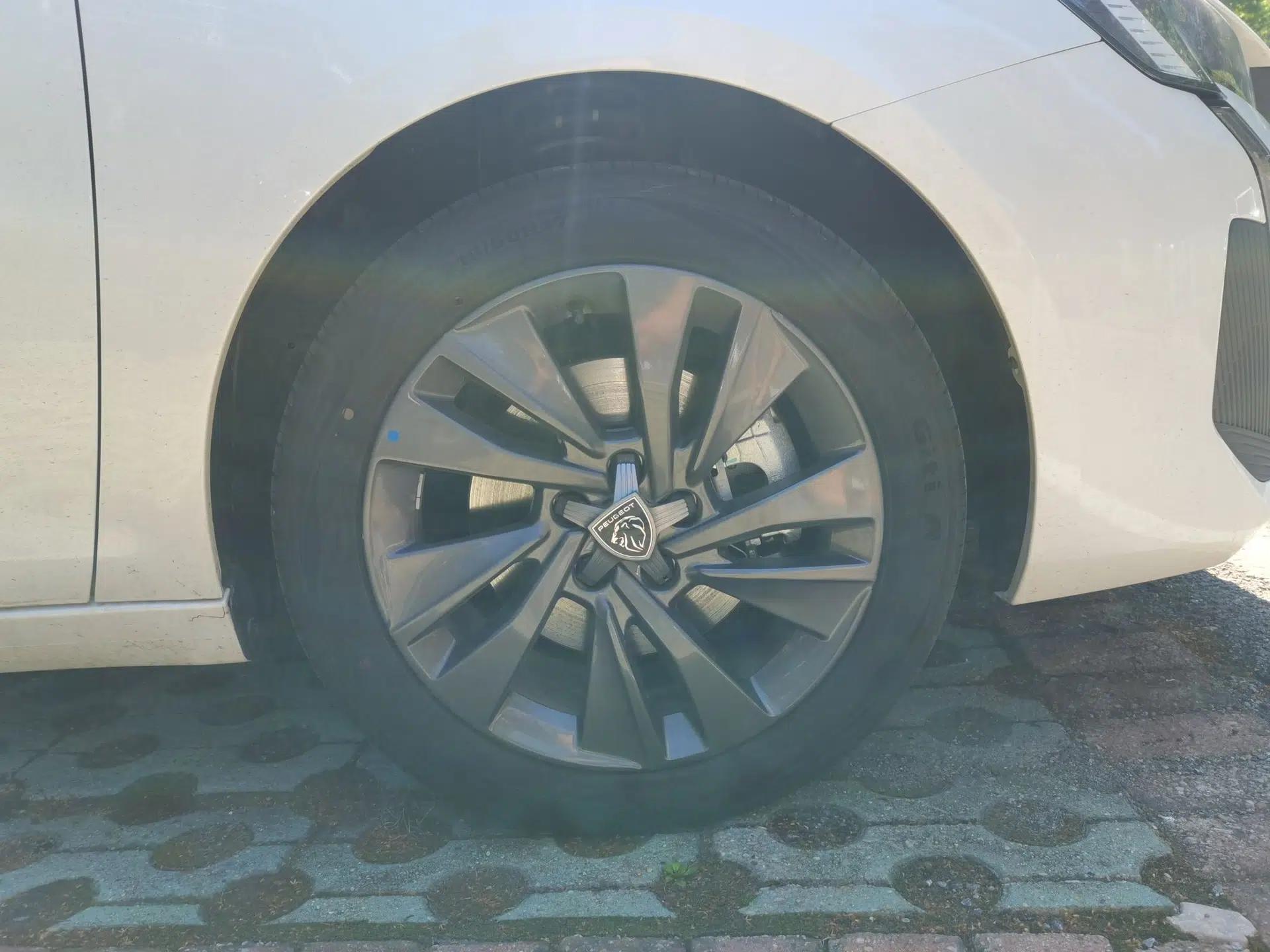 Peugeot 408 2022 1.6T Ambition Edition — миниатюра 8