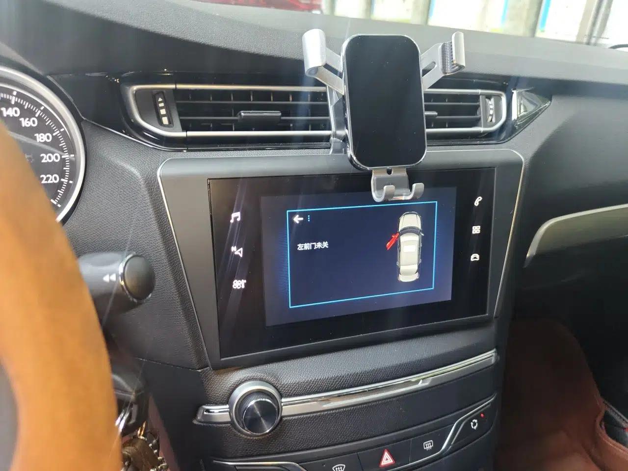 Peugeot 408 2016 1.6T Automatic Luxury Edition — миниатюра 13