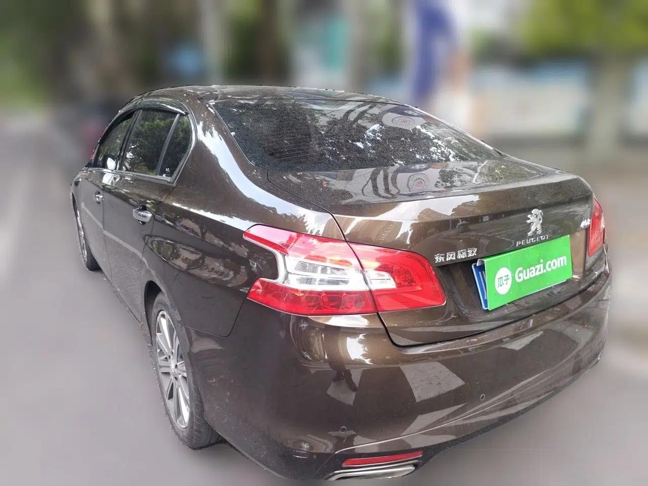 Peugeot 408 2016 1.6T Automatic Luxury Edition — миниатюра 4