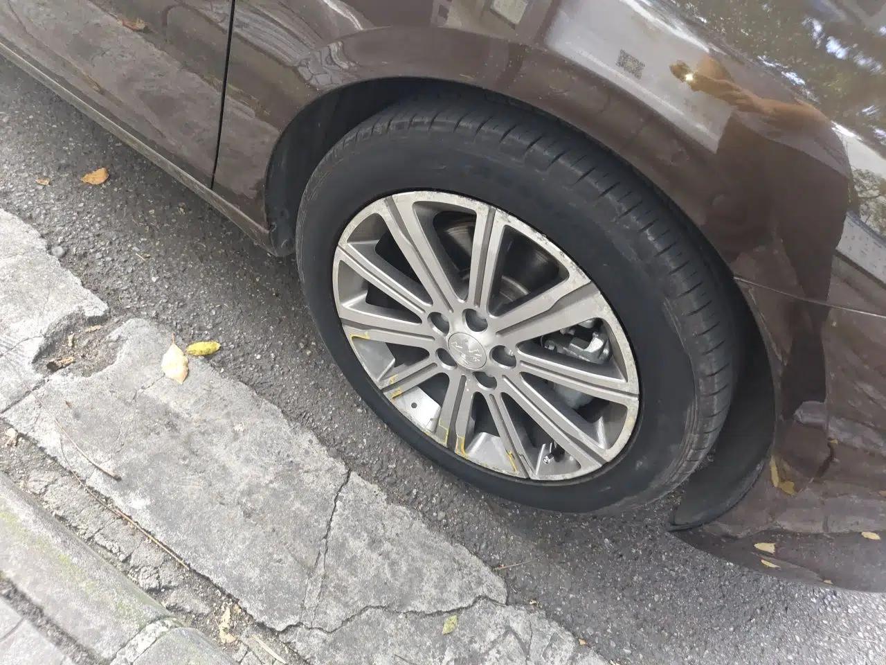 Peugeot 408 2016 1.6T Automatic Luxury Edition — миниатюра 8