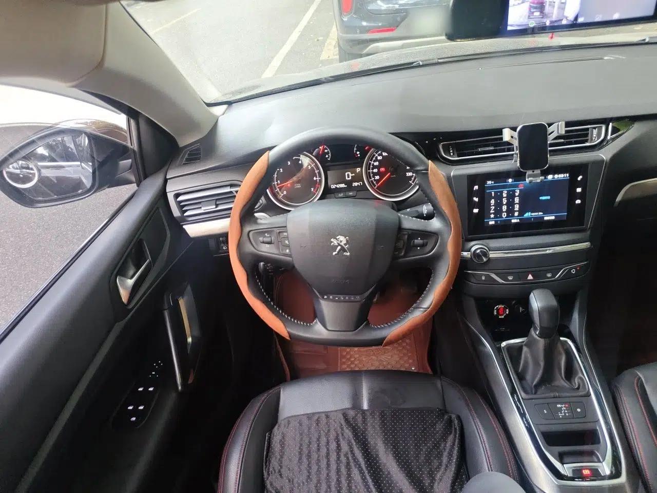 Peugeot 408 2016 1.6T Automatic Luxury Edition — миниатюра 10