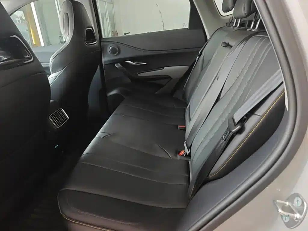 Hiace 05 DM-i 2025 DM-i 75KM Premium Edition — миниатюра 17