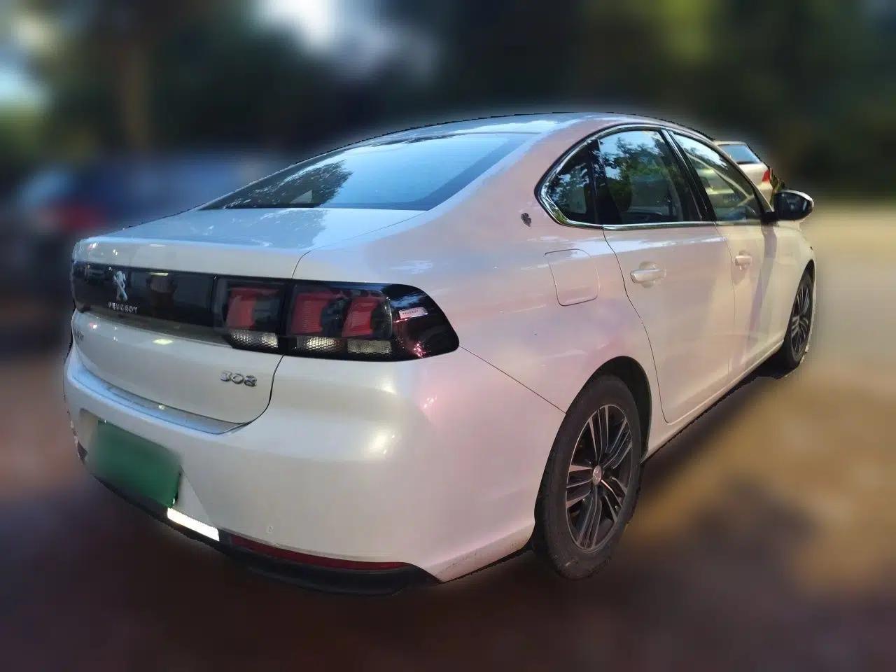 Peugeot 308 2018 1.6L Automatic Fashion Edition — миниатюра 6