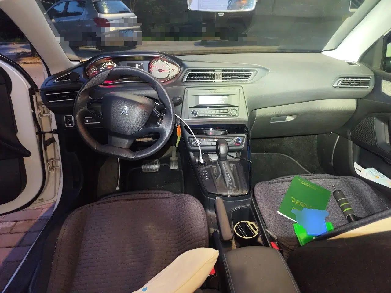 Peugeot 308 2018 1.6L Automatic Fashion Edition — миниатюра 9
