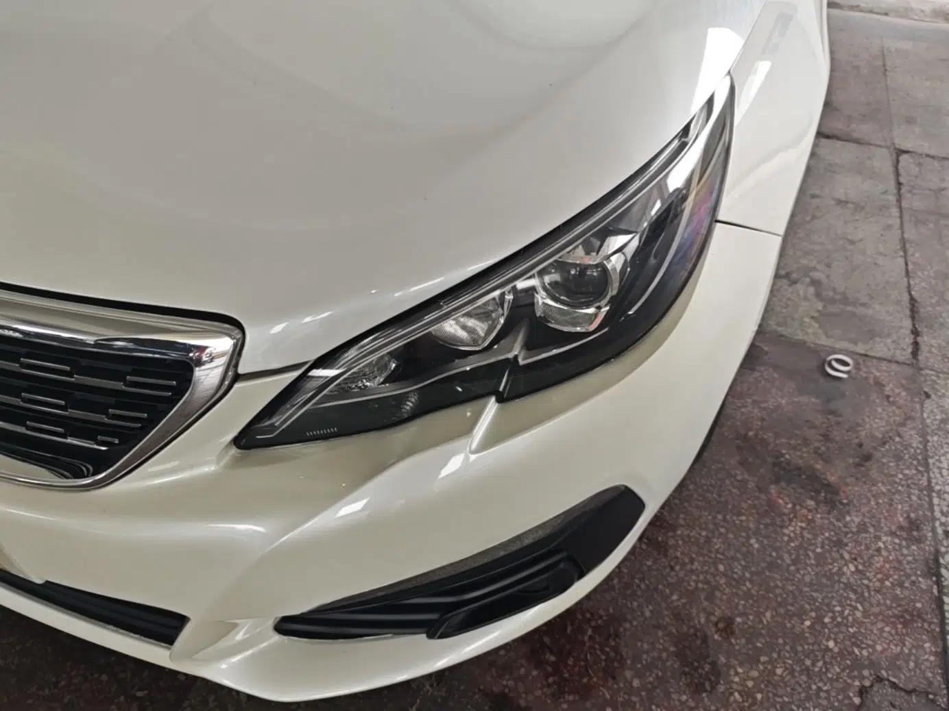 Peugeot 308 2018 1.6L Automatic Luxury Edition — миниатюра 8