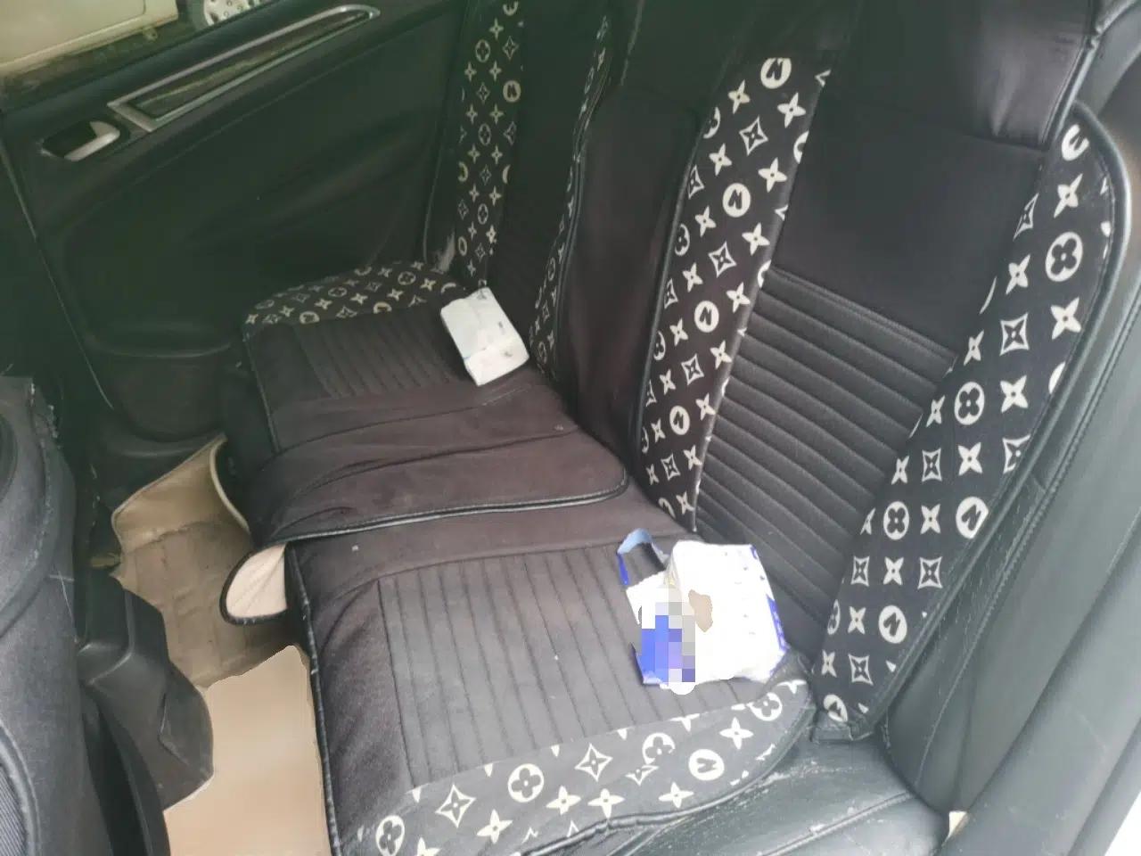 Peugeot 308 2014 Enjoy Edition Classic 1.6L Automatic Premium Model — миниатюра 17