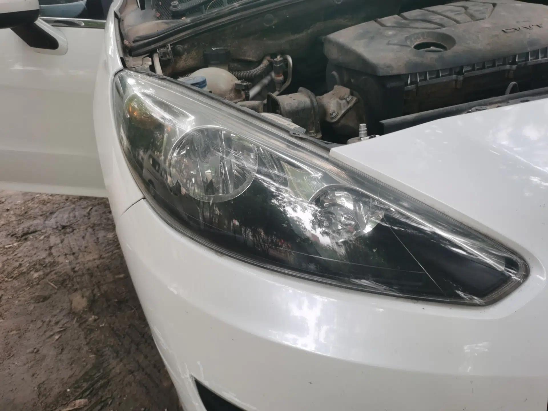 Peugeot 308 2014 Enjoy Edition Classic 1.6L Automatic Premium Model — миниатюра 7
